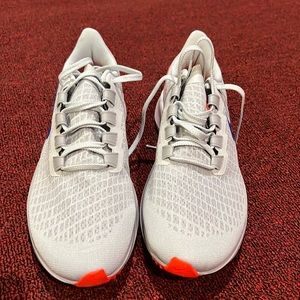 Nike mens zoom new with out tag